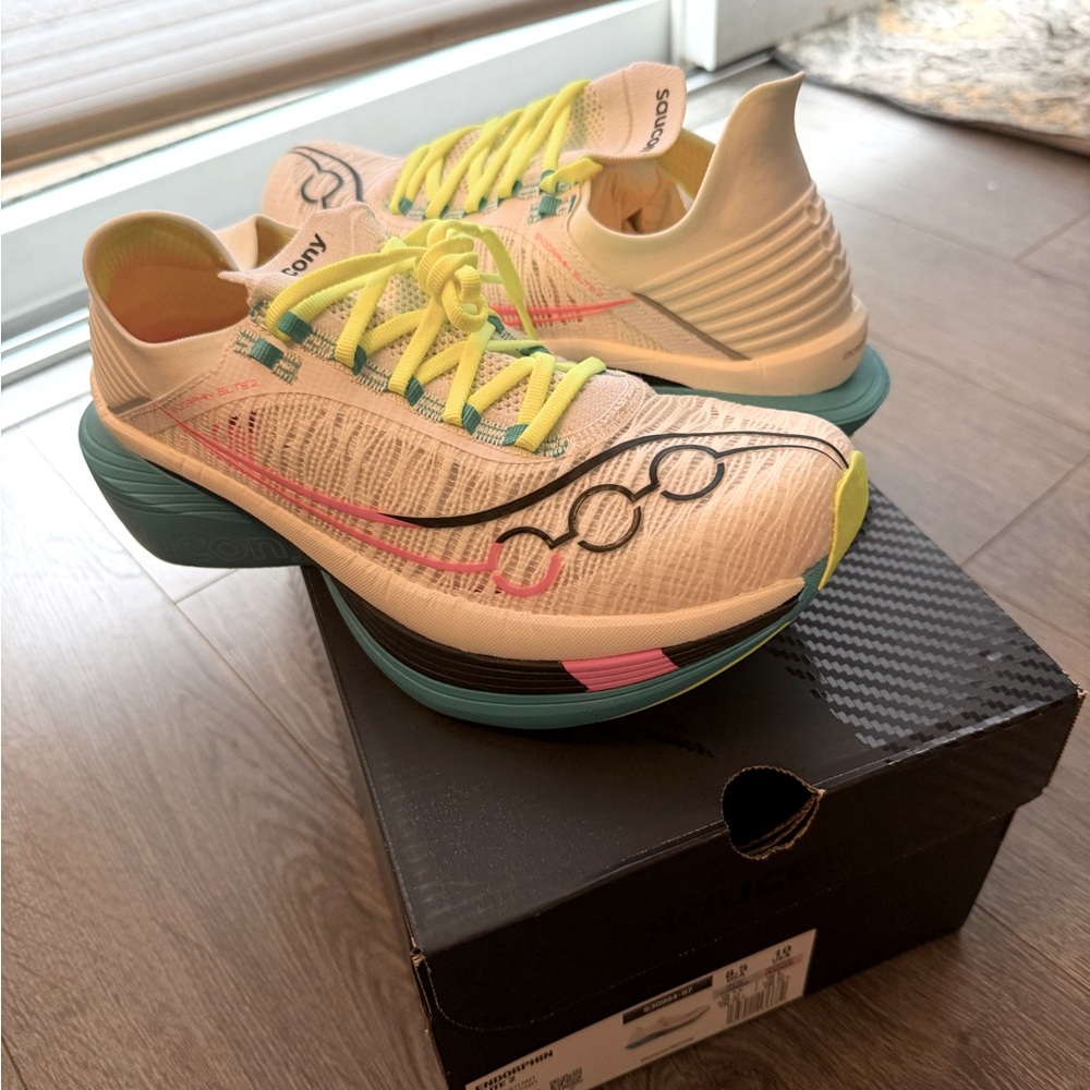 Saucony Endorphin Elite v2